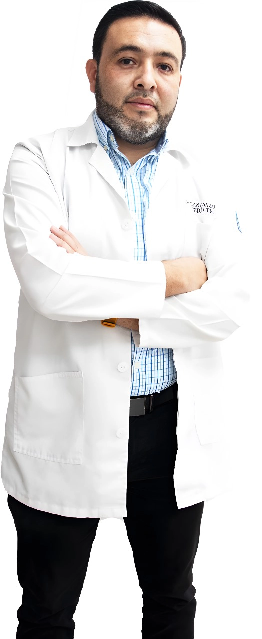 Foto del Dr. Juan Manuel González Cárdenas, especialista en Pediatría y Neonatología
