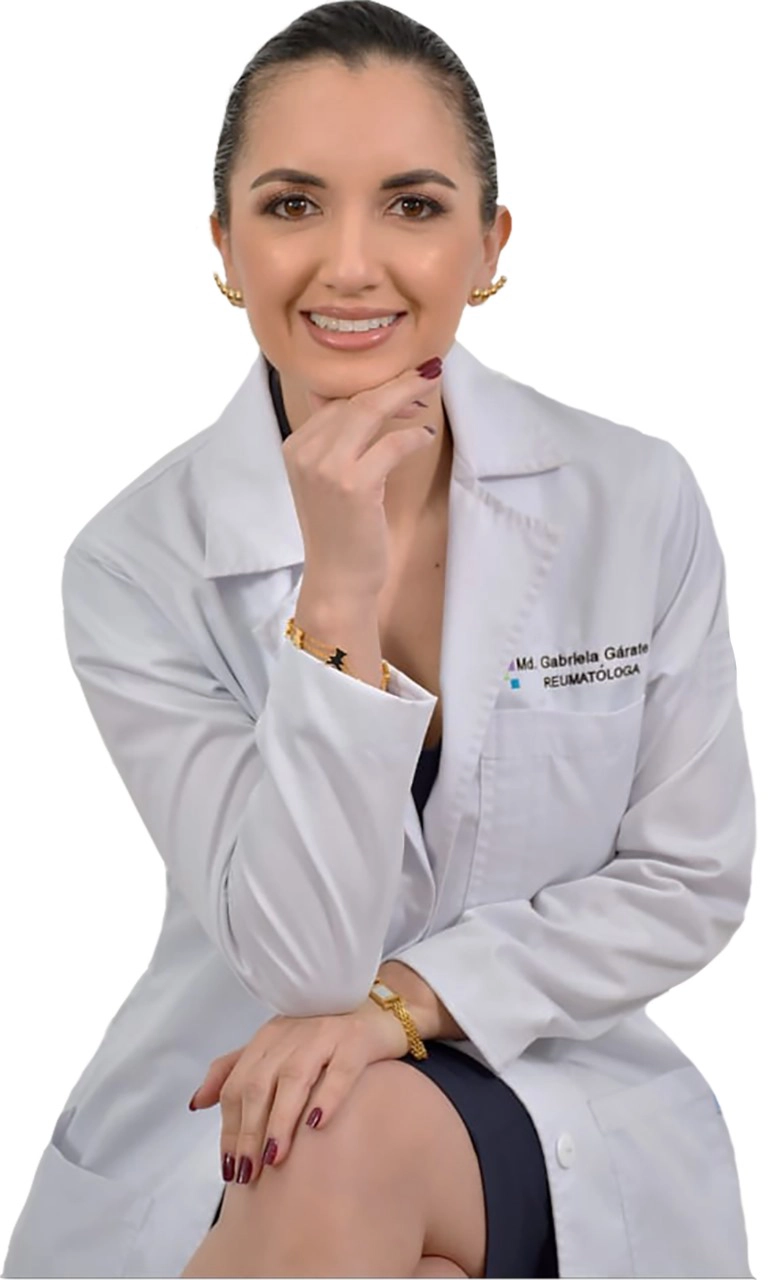 Foto de la Dra. Gabriela Gárate Correa, especialista en Reumatología