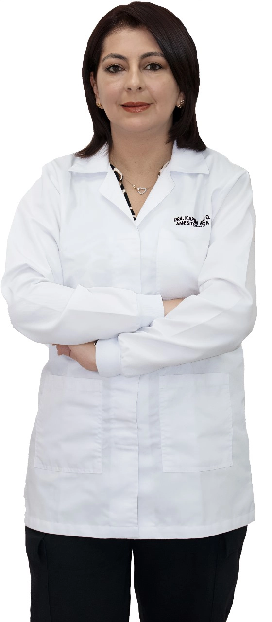 Foto de la Dra. Karina Paola Abad Quevedo, especialista en Anestesiología